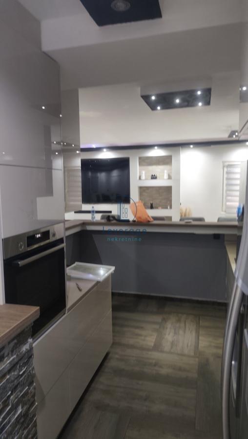 Stan na prodaju u Beogradu, Železnik, cetvorosoban, 143m2, cena 360000 evra