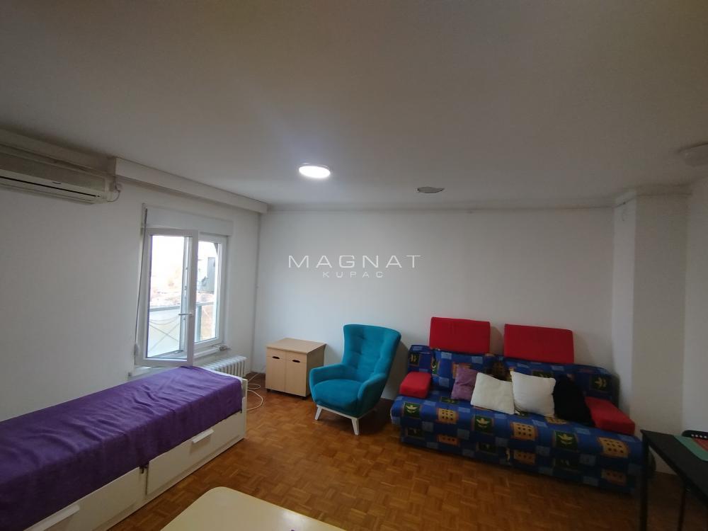 Stan na prodaju u Beogradu, Novi Beograd, jednosoban, 36m2, cena 125000 evra