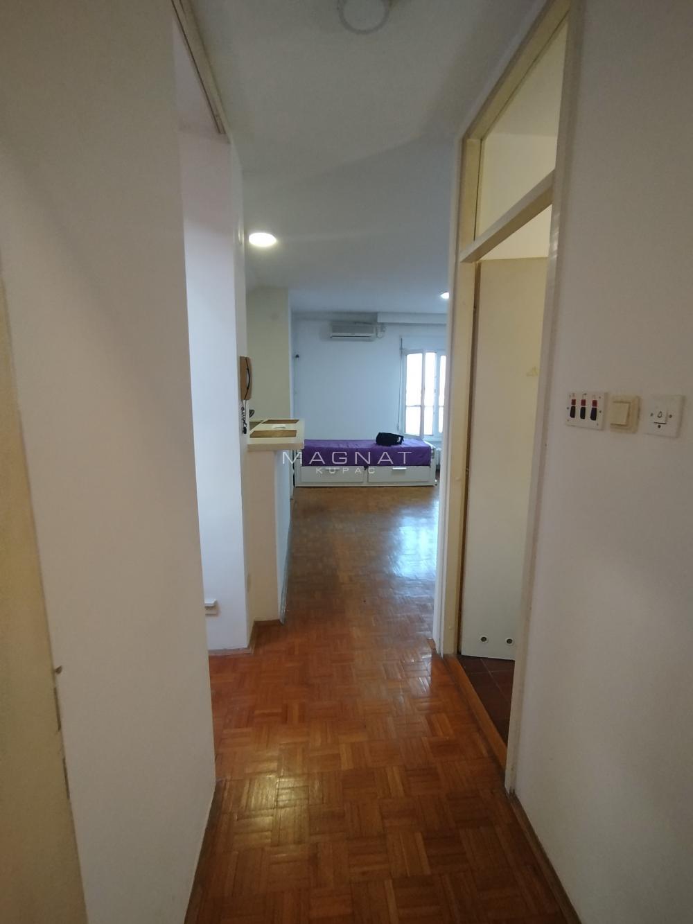 Stan na prodaju u Beogradu, Novi Beograd, jednosoban, 36m2, cena 125000 evra