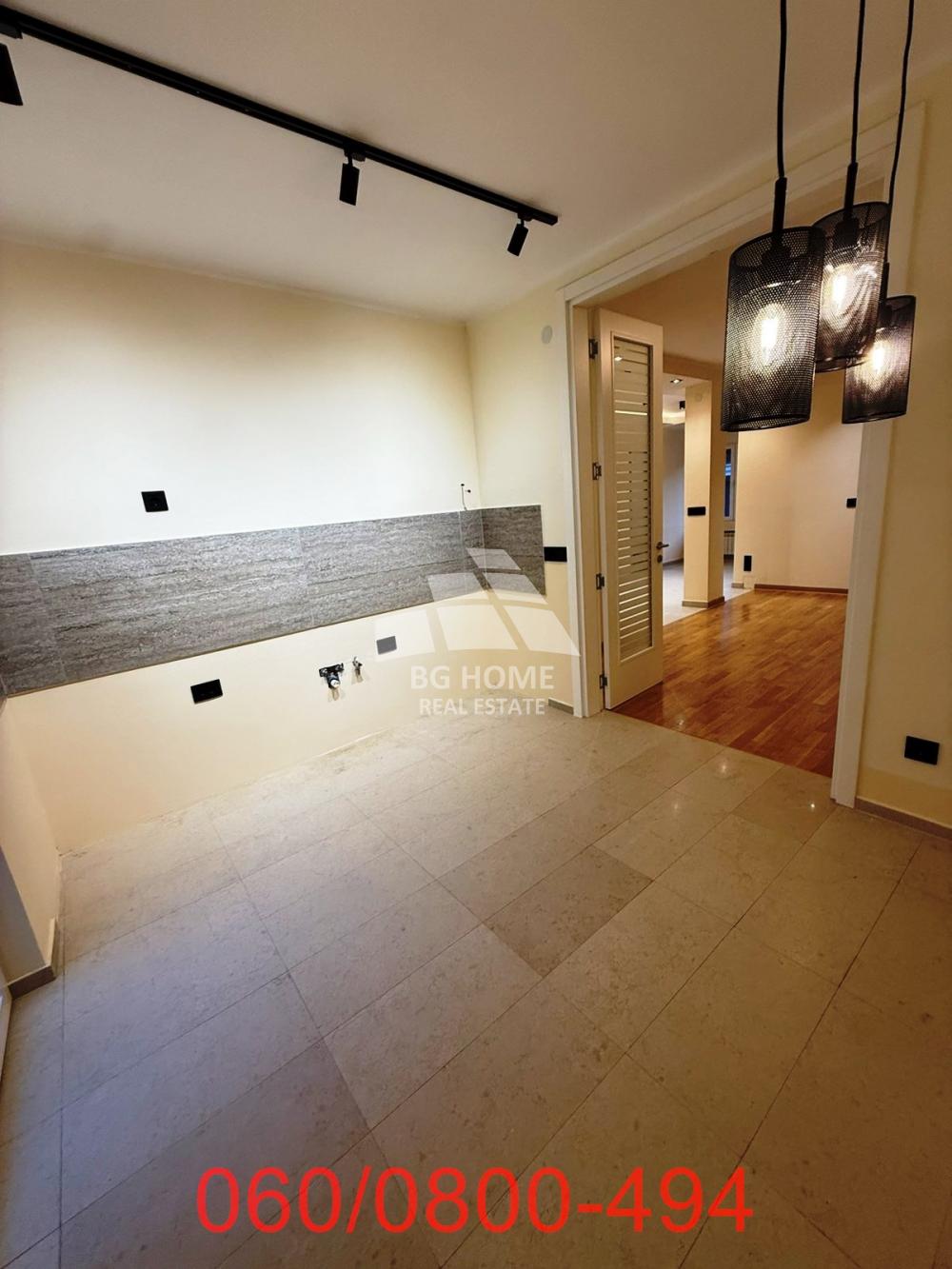 Stan na prodaju u Beogradu, Činovnička kolonija, 123m2, cena 369000 evra