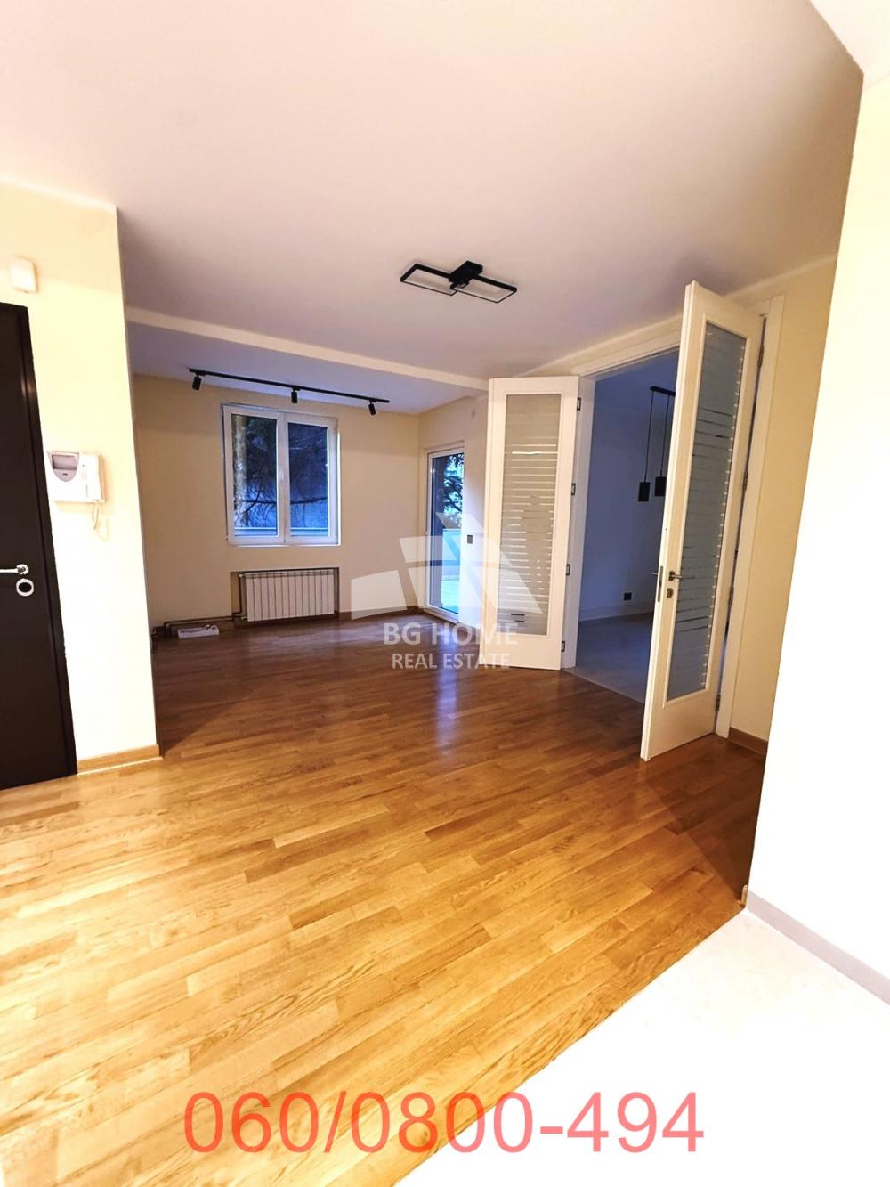 Stan na prodaju u Beogradu, Činovnička kolonija, 123m2, cena 369000 evra