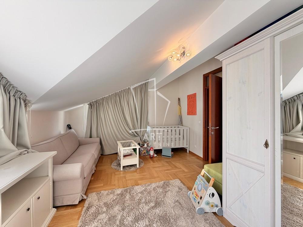 Stan na prodaju u Beogradu, Voždovac, trosoban, 113m2, cena 268000 evra