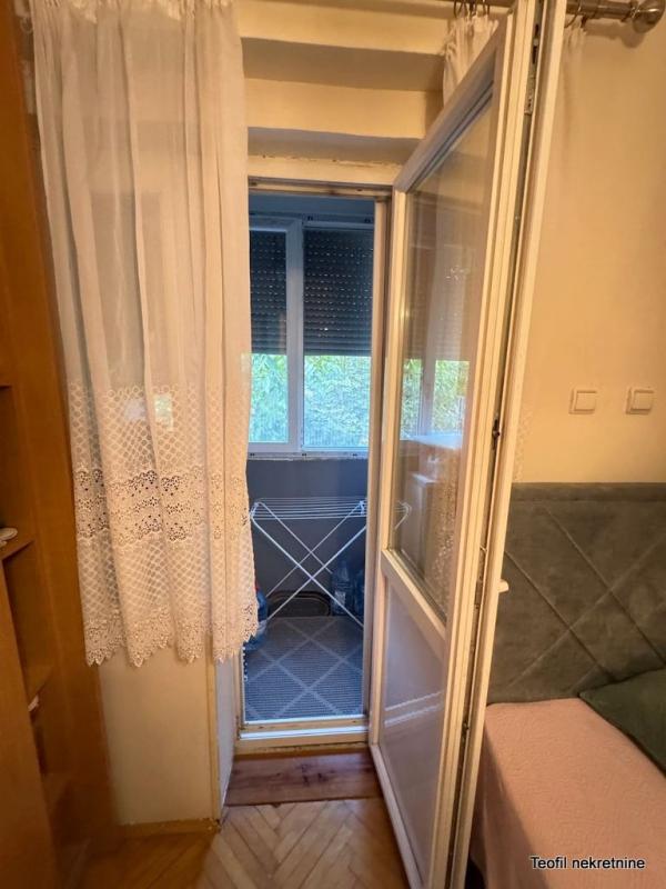 Stan na prodaju u Beogradu, Zemun, dvoiposoban, 57m2, cena 189900 evra