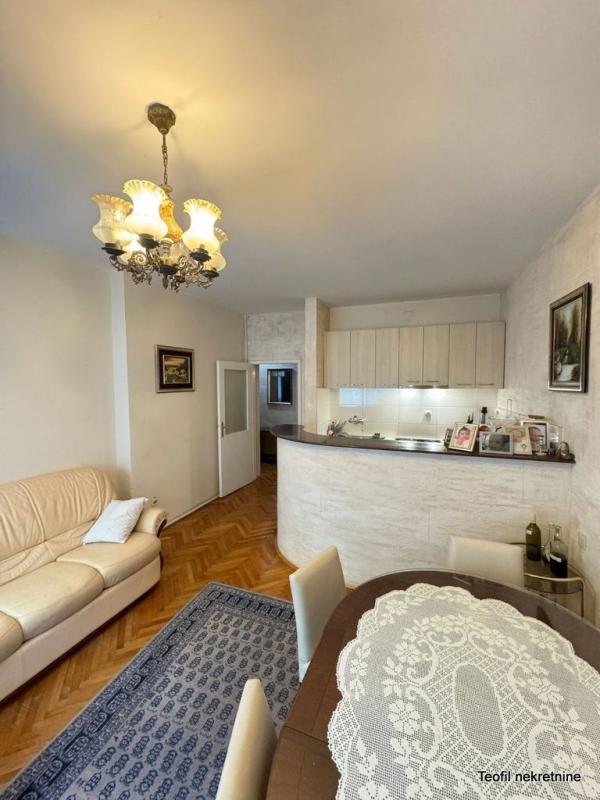 Stan na prodaju u Beogradu, Zemun, dvoiposoban, 57m2, cena 189900 evra
