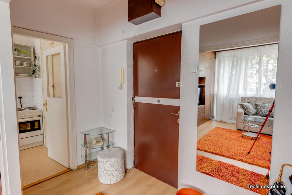Stan na prodaju u Beogradu, Novi Beograd blok 34 (Studentski grad), jednoiposoban, 52m2, cena 199000 evra