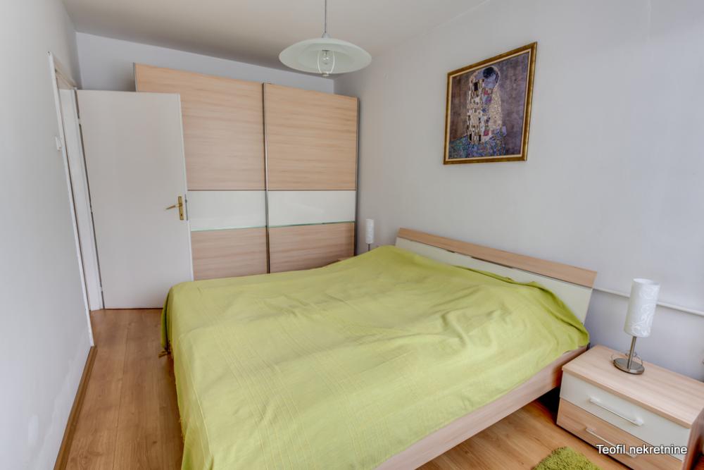 Stan na prodaju u Beogradu, Novi Beograd blok 34 (Studentski grad), jednoiposoban, 52m2, cena 199000 evra