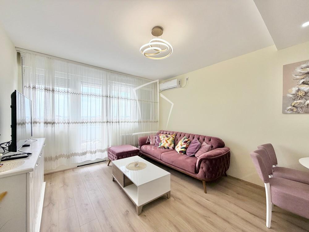 Stan na prodaju u Beogradu, Save Kovačevića, dvoiposoban, 58m2, cena 204800 evra