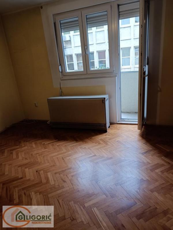 Stan na prodaju u Beogradu, Karaburma, dvosoban, 48m2, cena 144800 evra