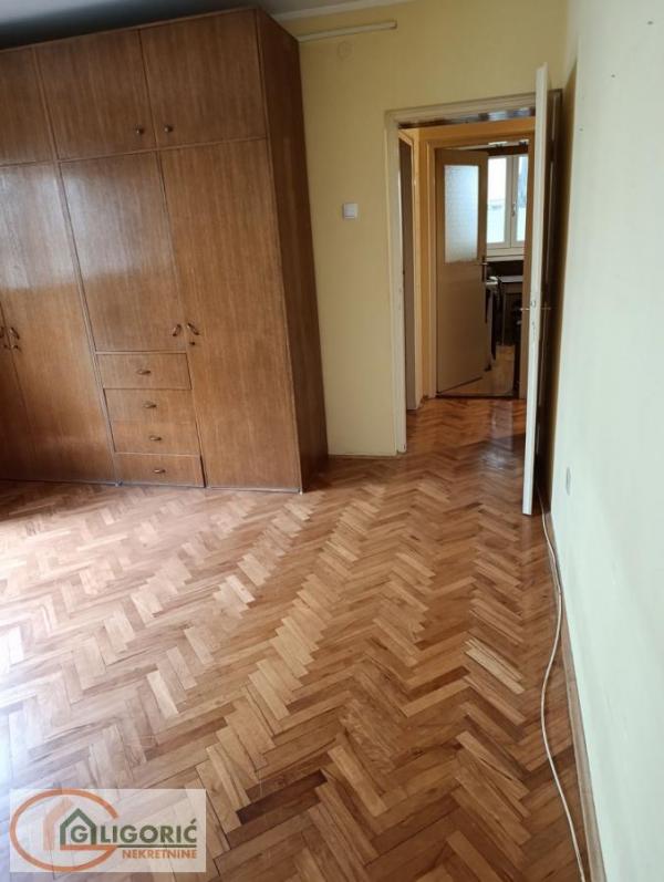 Stan na prodaju u Beogradu, Karaburma, dvosoban, 48m2, cena 144800 evra
