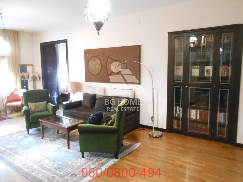 Stan na prodaju u Beogradu, Stari grad, troiposoban, 117m2, cena 495000 evra