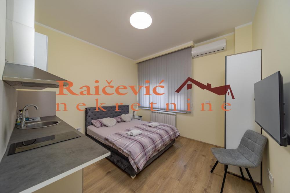 Stan na prodaju u Beogradu, Beograd (centar), 211m2, cena 890000 evra