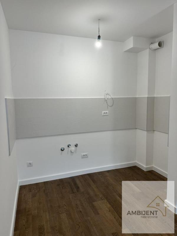 Stan na prodaju u Beogradu, Ledine, dvosoban, 44m2, cena 155000 evra