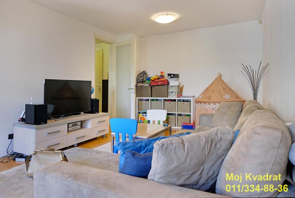 Stan na prodaju u Beogradu, Novi Beograd blok 67A (Belvile), dvosoban, 60m2, cena 315000 evra