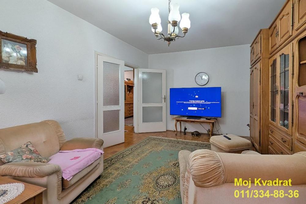 Stan na prodaju u Beogradu, Braće Jerković, trosoban, 95m2, cena 237000 evra
