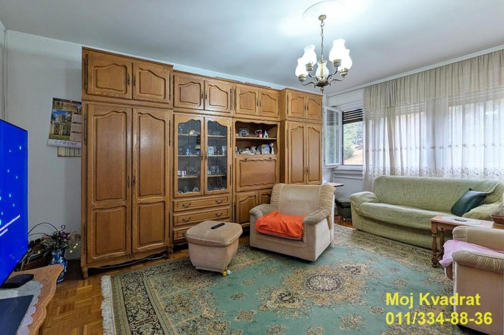 Stan na prodaju u Beogradu, Braće Jerković, trosoban, 95m2, cena 237000 evra