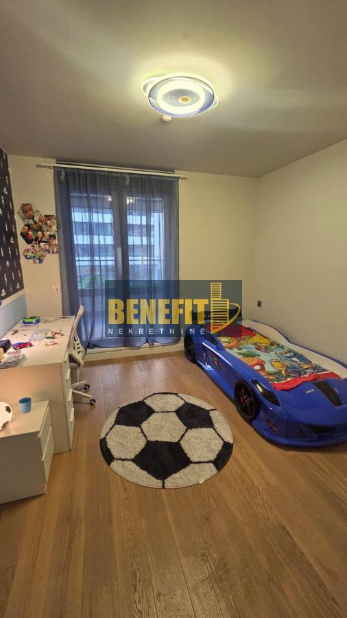 Stan na prodaju u Beogradu, Novi Beograd blok 65, cetvorosoban, 119m2, cena 467000 evra