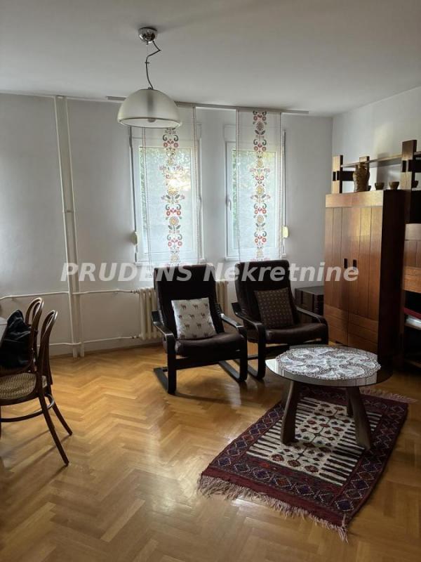 Stan na prodaju u Beogradu, Novi Beograd blok 71, jednoiposoban, 52m2, cena 175000 evra