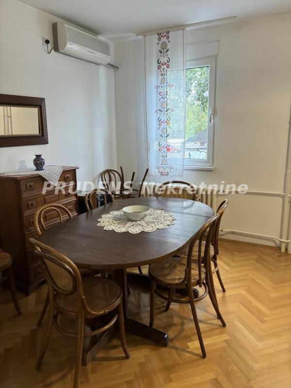Stan na prodaju u Beogradu, Novi Beograd blok 71, jednoiposoban, 52m2, cena 175000 evra