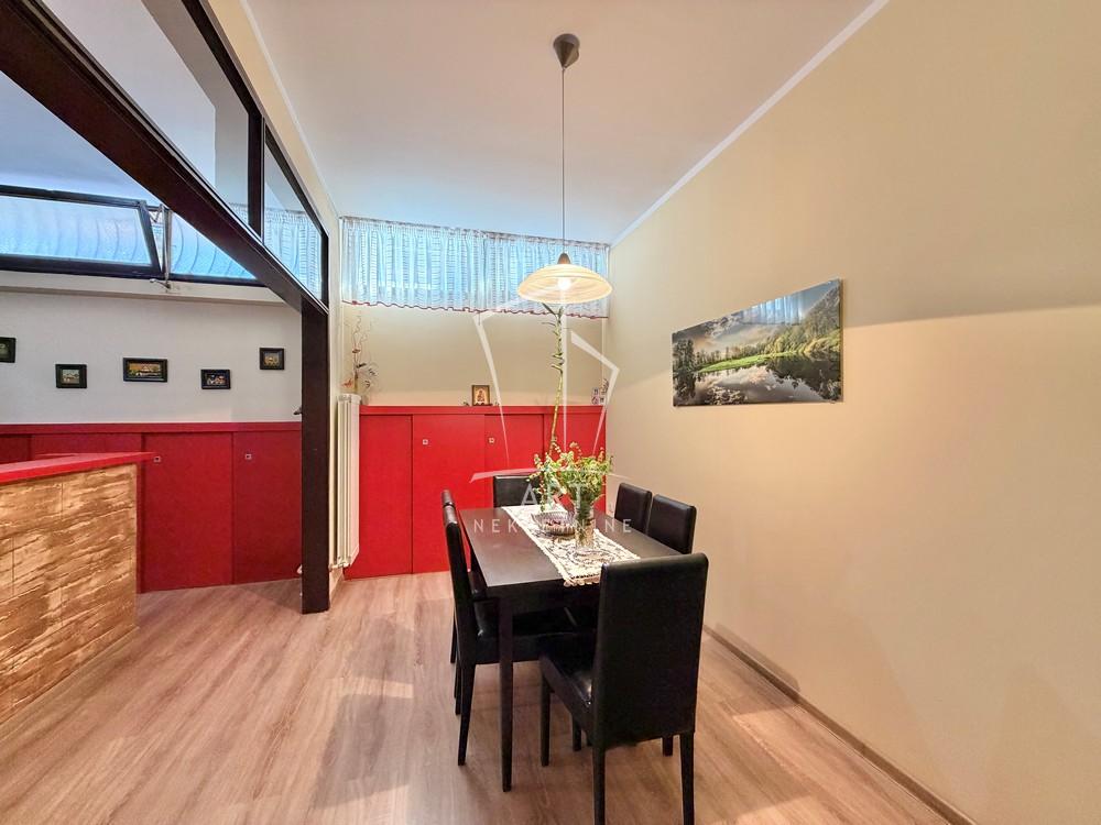Stan na prodaju u Beogradu, Banjica, trosoban, 94m2, cena 275000 evra