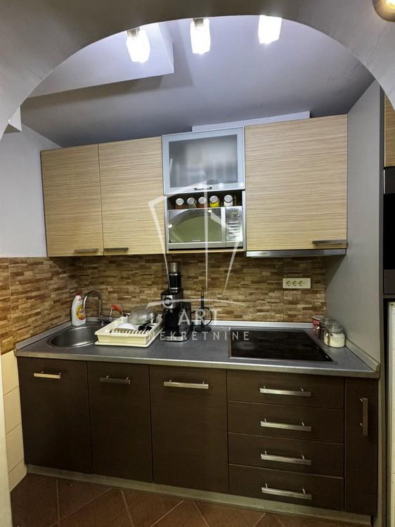 Stan na prodaju u Beogradu, Banovo brdo, jednoiposoban, 32m2, cena 130000 evra