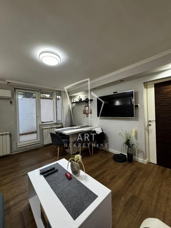 Stan na prodaju u Beogradu, Banovo brdo, jednoiposoban, 32m2, cena 130000 evra