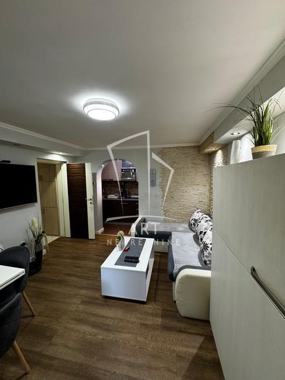 Stan na prodaju u Beogradu, Banovo brdo, jednoiposoban, 32m2, cena 130000 evra