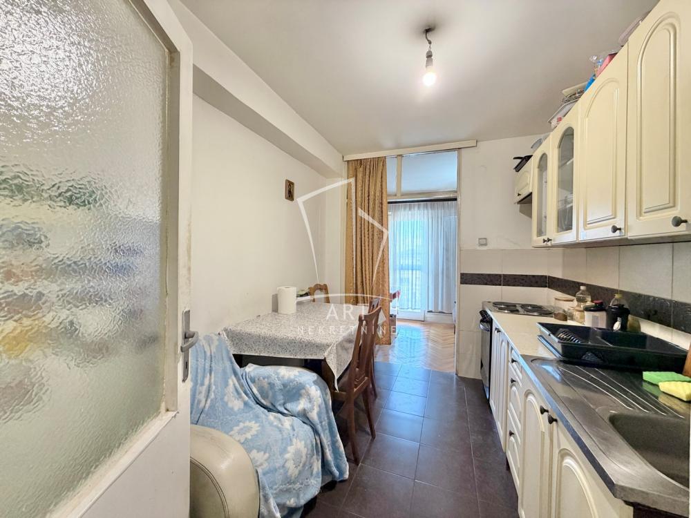 Stan na prodaju u Beogradu, Palilula, dvoiposoban, 70m2, cena 220000 evra