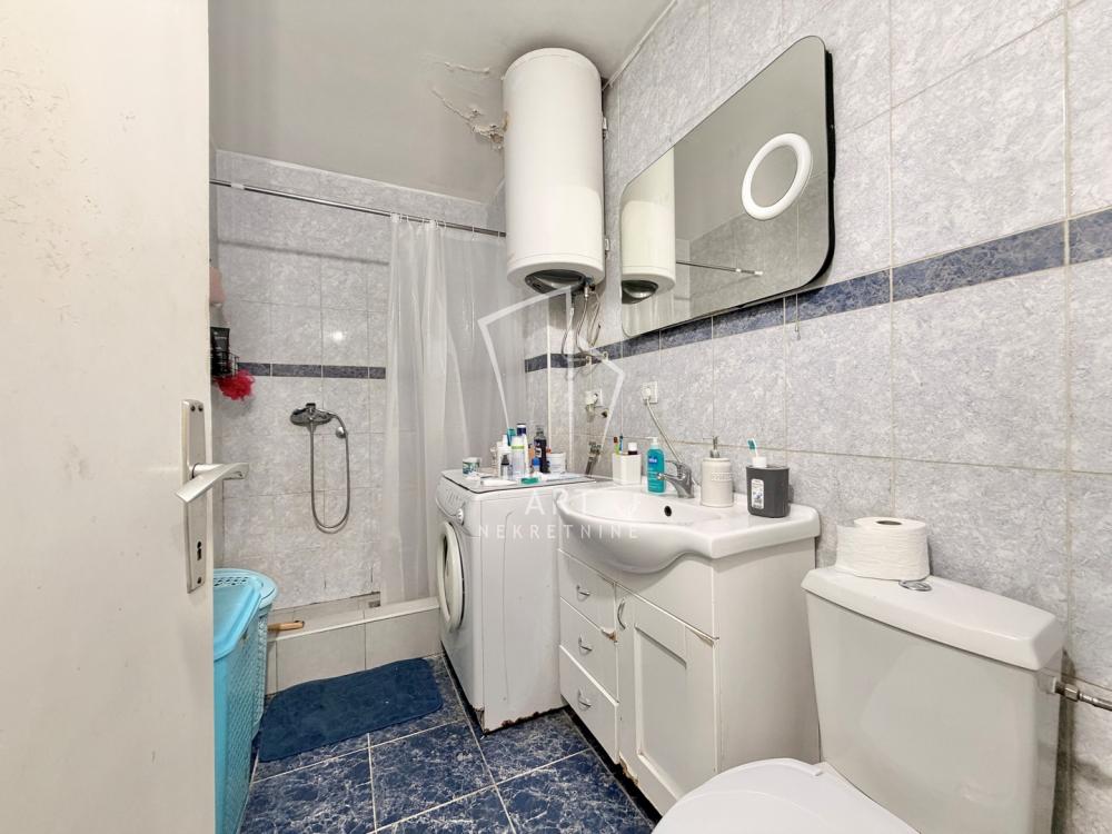 Stan na prodaju u Beogradu, Palilula, dvoiposoban, 70m2, cena 220000 evra