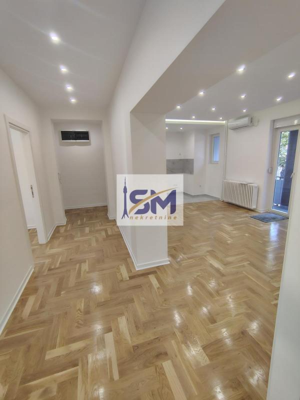Stan na prodaju u Beogradu, Vračar (Hram), cetvorosoban, 80m2, cena 467000 evra