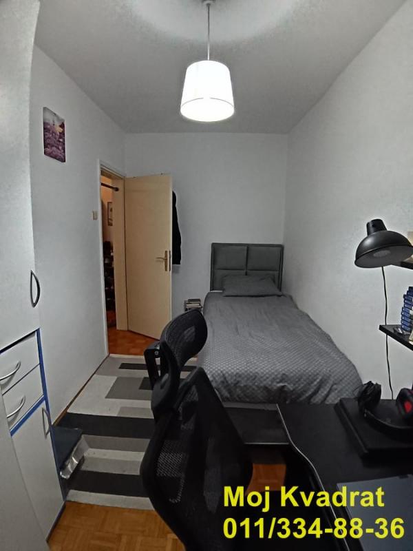 Stan na prodaju u Beogradu, Novi Beograd blok 72, troiposoban, 95m2, cena 310000 evra