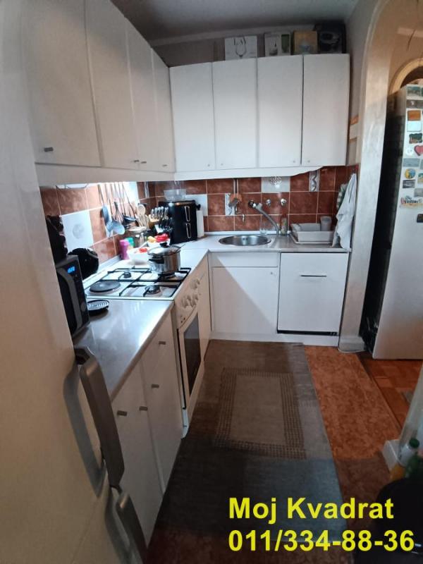 Stan na prodaju u Beogradu, Novi Beograd blok 72, troiposoban, 95m2, cena 310000 evra