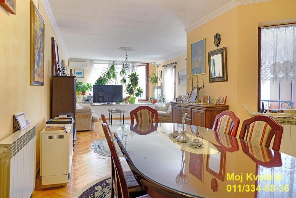 Stan na prodaju u Beogradu, Pašino brdo, 144m2, cena 355000 evra