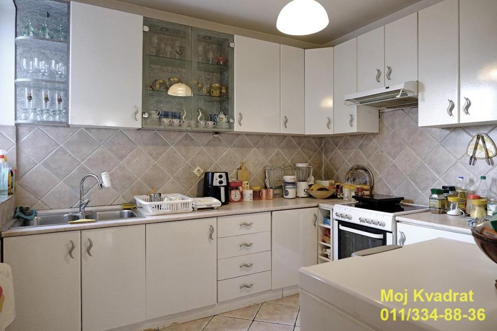 Stan na prodaju u Beogradu, Pašino brdo, 144m2, cena 355000 evra