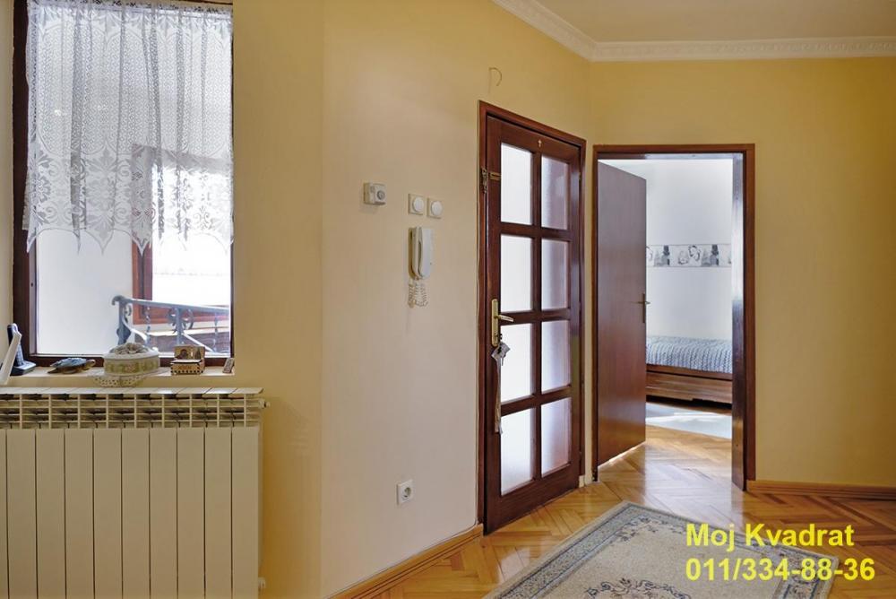 Stan na prodaju u Beogradu, Pašino brdo, 144m2, cena 355000 evra