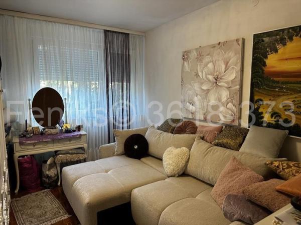 Stan na prodaju u Beogradu, Banjica, trosoban, 86m2, cena 256000 evra