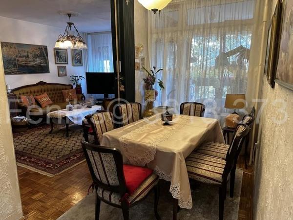 Stan na prodaju u Beogradu, Banjica, trosoban, 86m2, cena 256000 evra