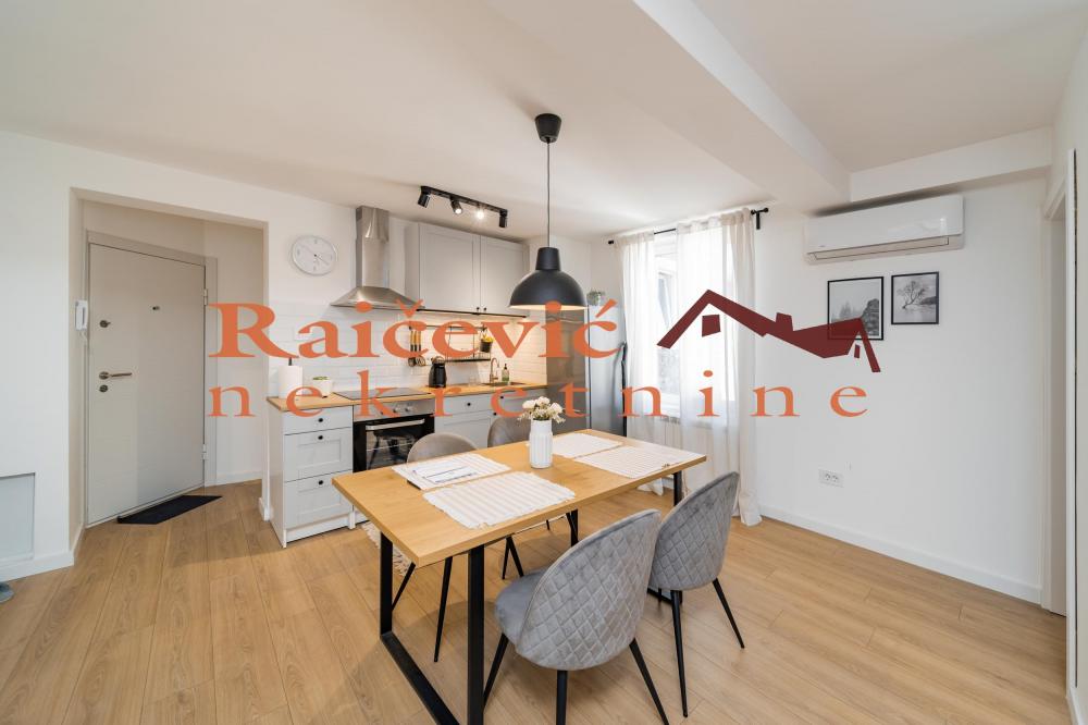 Stan na prodaju u Beogradu, Beograd (centar), dvosoban, 52m2, cena 299000 evra