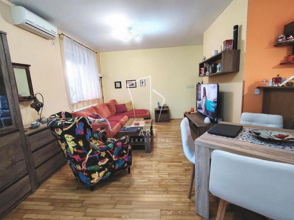 Stan na prodaju u Beogradu, Višnjička banja, dvosoban, 45m2, cena 161000 evra