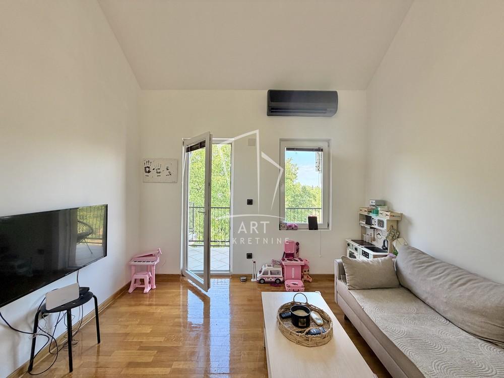 Stan na prodaju u Beogradu, Čukarica, dvosoban, 48m2, cena 129600 evra