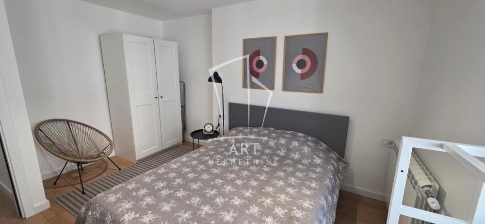 Stan na prodaju u Beogradu, Stari grad, dvoiposoban, 47m2, cena 299000 evra