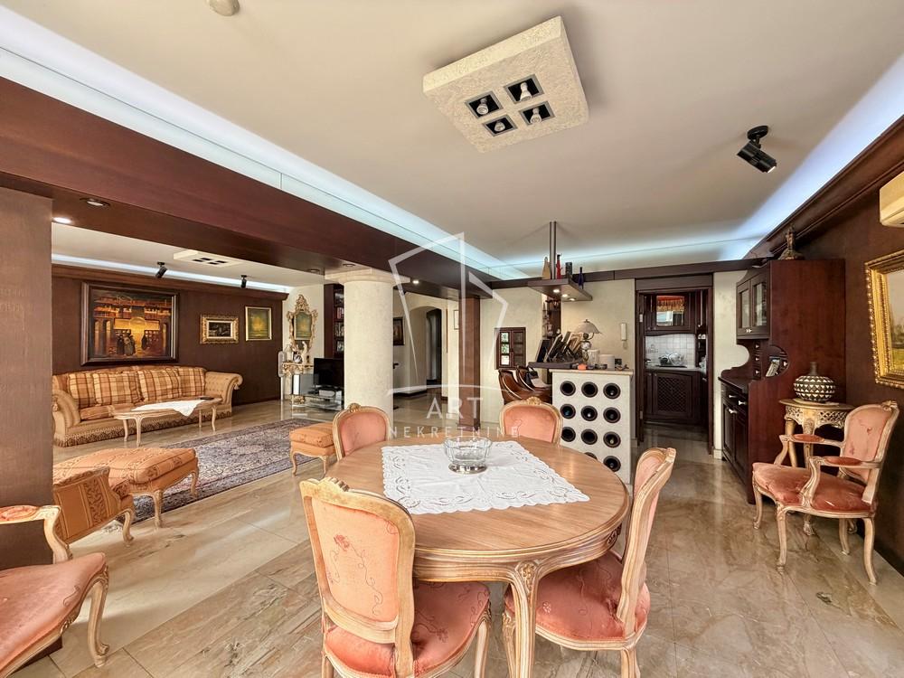 Stan na prodaju u Beogradu, Novi Beograd, cetvorosoban, 136m2, cena 575000 evra