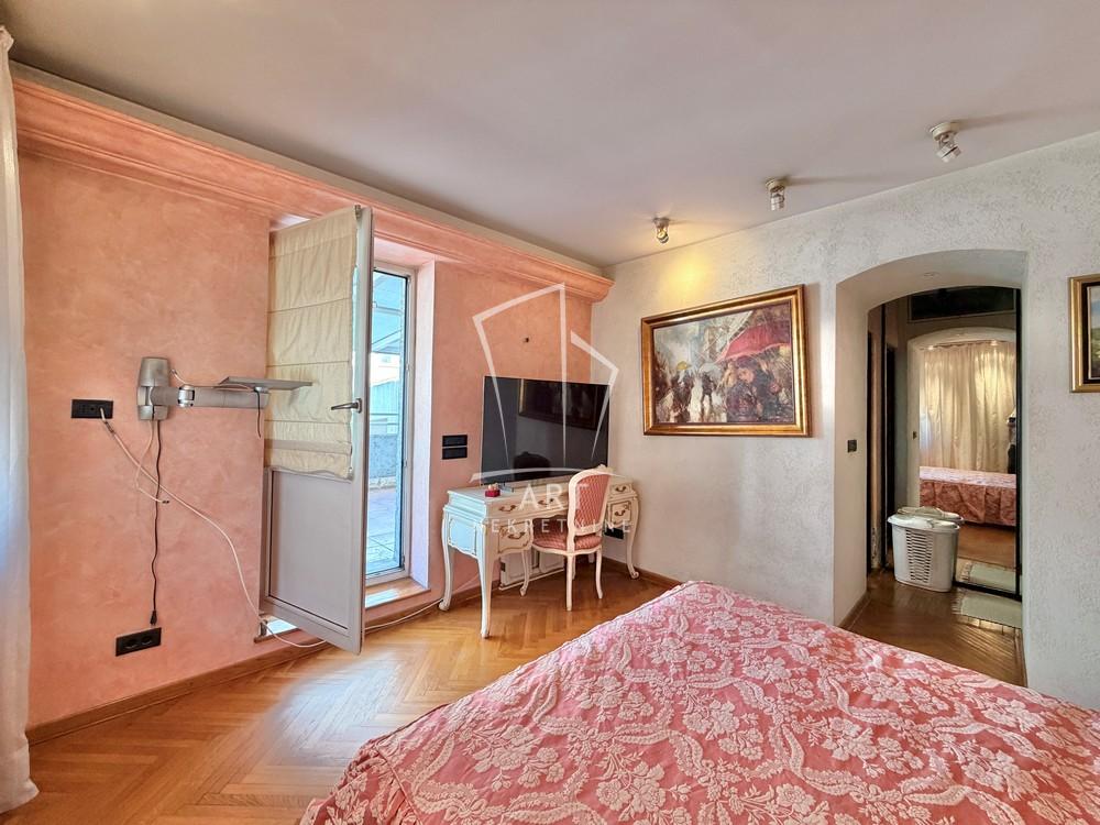 Stan na prodaju u Beogradu, Novi Beograd, cetvorosoban, 136m2, cena 575000 evra