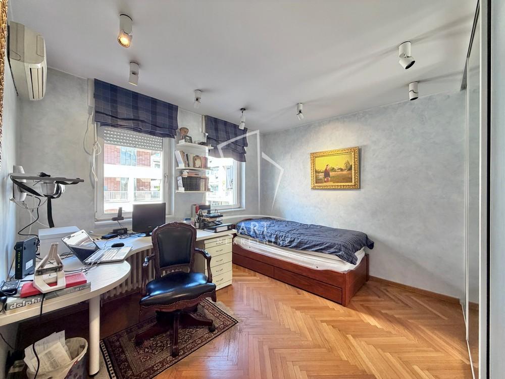Stan na prodaju u Beogradu, Novi Beograd, cetvorosoban, 136m2, cena 575000 evra