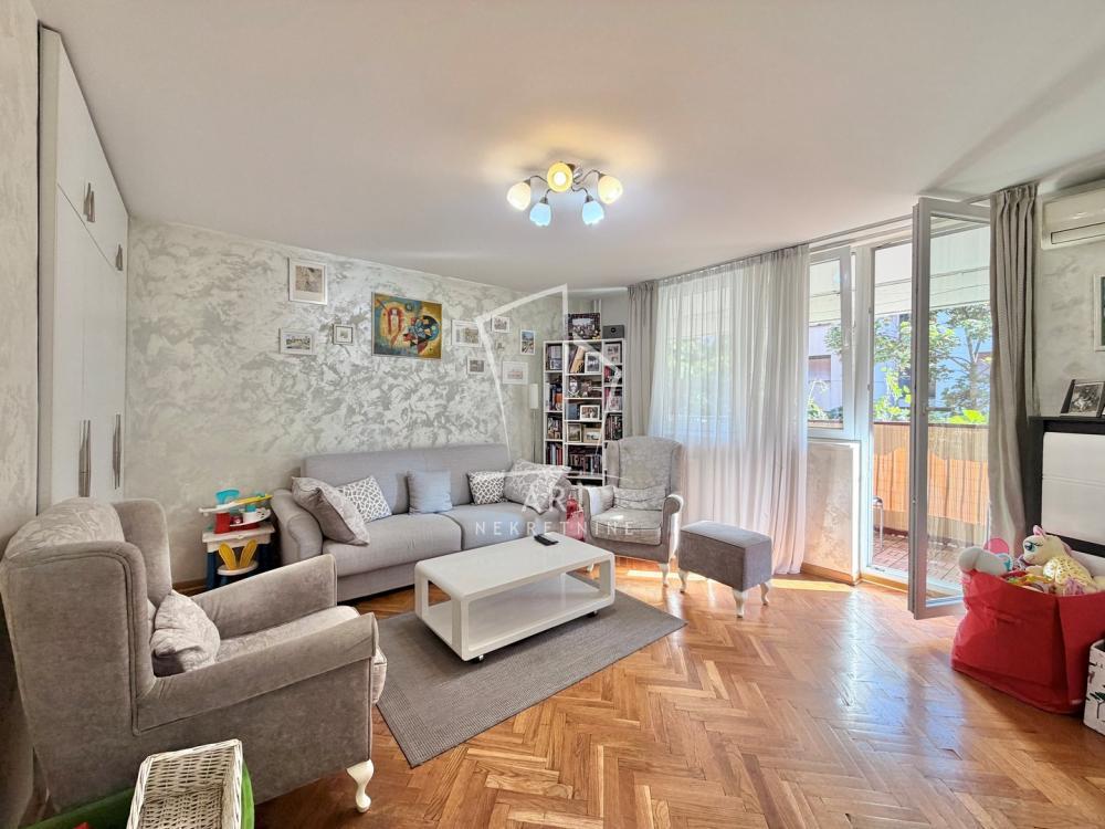 Stan na prodaju u Beogradu, Mirijevo, dvosoban, 53m2, cena 179000 evra