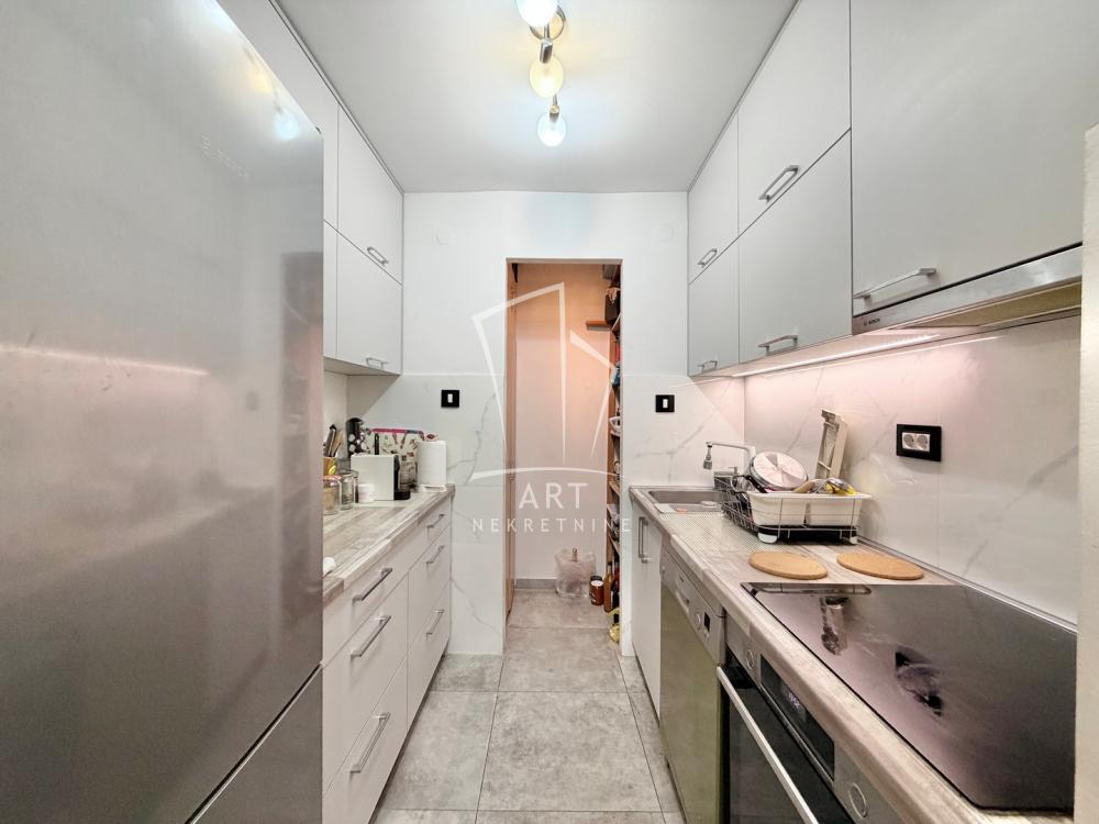 Stan na prodaju u Beogradu, Mirijevo, dvosoban, 53m2, cena 179000 evra