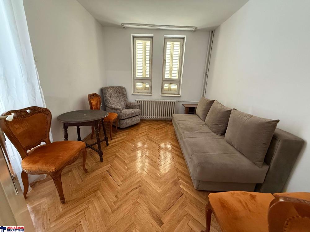 Stan na prodaju u Beogradu, Vračar (Hram), trosoban, 93m2, cena 390000 evra