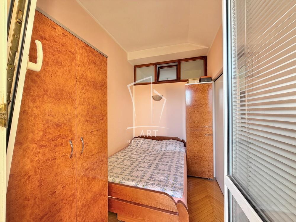Stan na prodaju u Beogradu, Banovo brdo, dvoiposoban, 51m2, cena 188000 evra