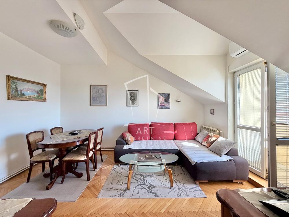 Stan na prodaju u Beogradu, Banovo brdo, dvoiposoban, 51m2, cena 188000 evra