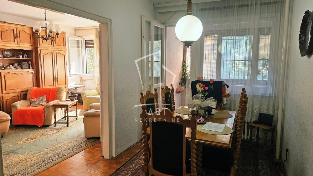 Stan na prodaju u Beogradu, Braće Jerković, trosoban, 91m2, cena 237000 evra