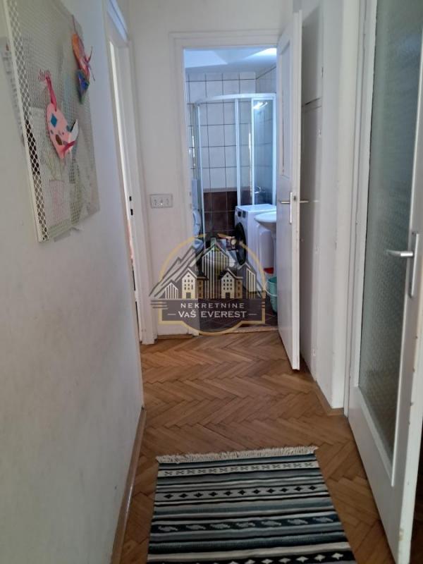 Stan na prodaju u Beogradu, Crveni Krst, trosoban, 69m2, cena 255000 evra